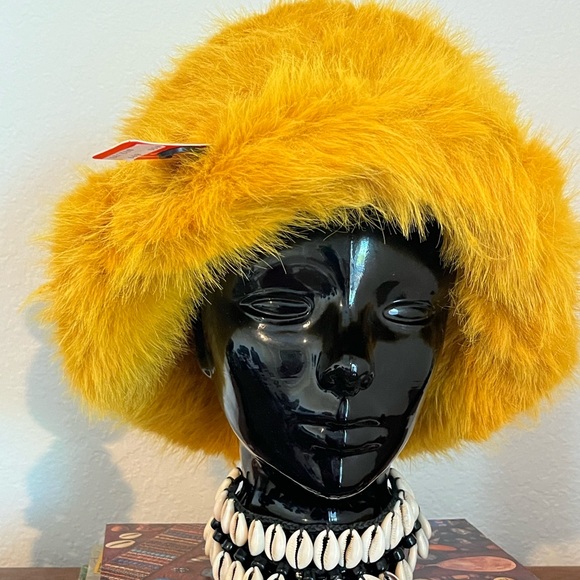Mustard Gold Fuzzy Faux Fur Hat - Picture 5 of 13